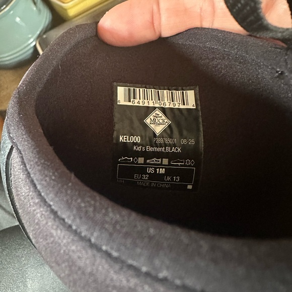 Muck Boot Company Black Kid's Boots new with tags - Picture 5 of 7